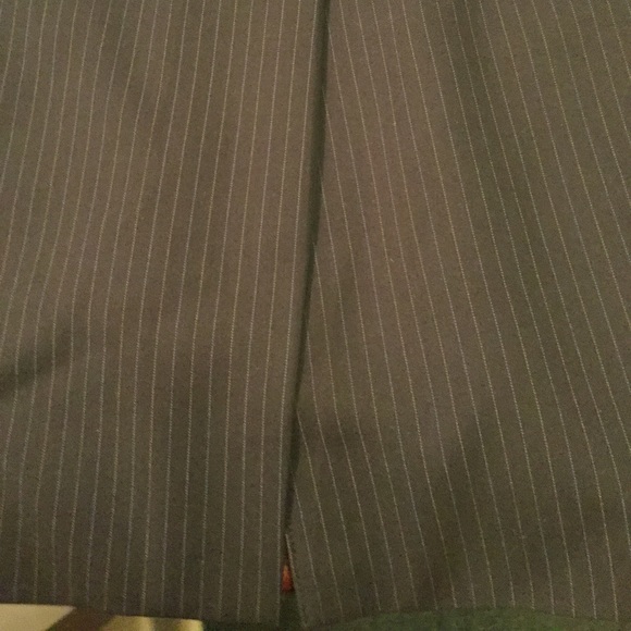 LARRY LEVINE PINSTRIPED 2 PIECE BLACK PANT SUIT - Picture 8 of 10